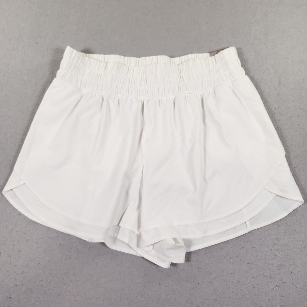 Calia Step Up Short Womens Medium White High Rise Quick Dry Pull On NWT